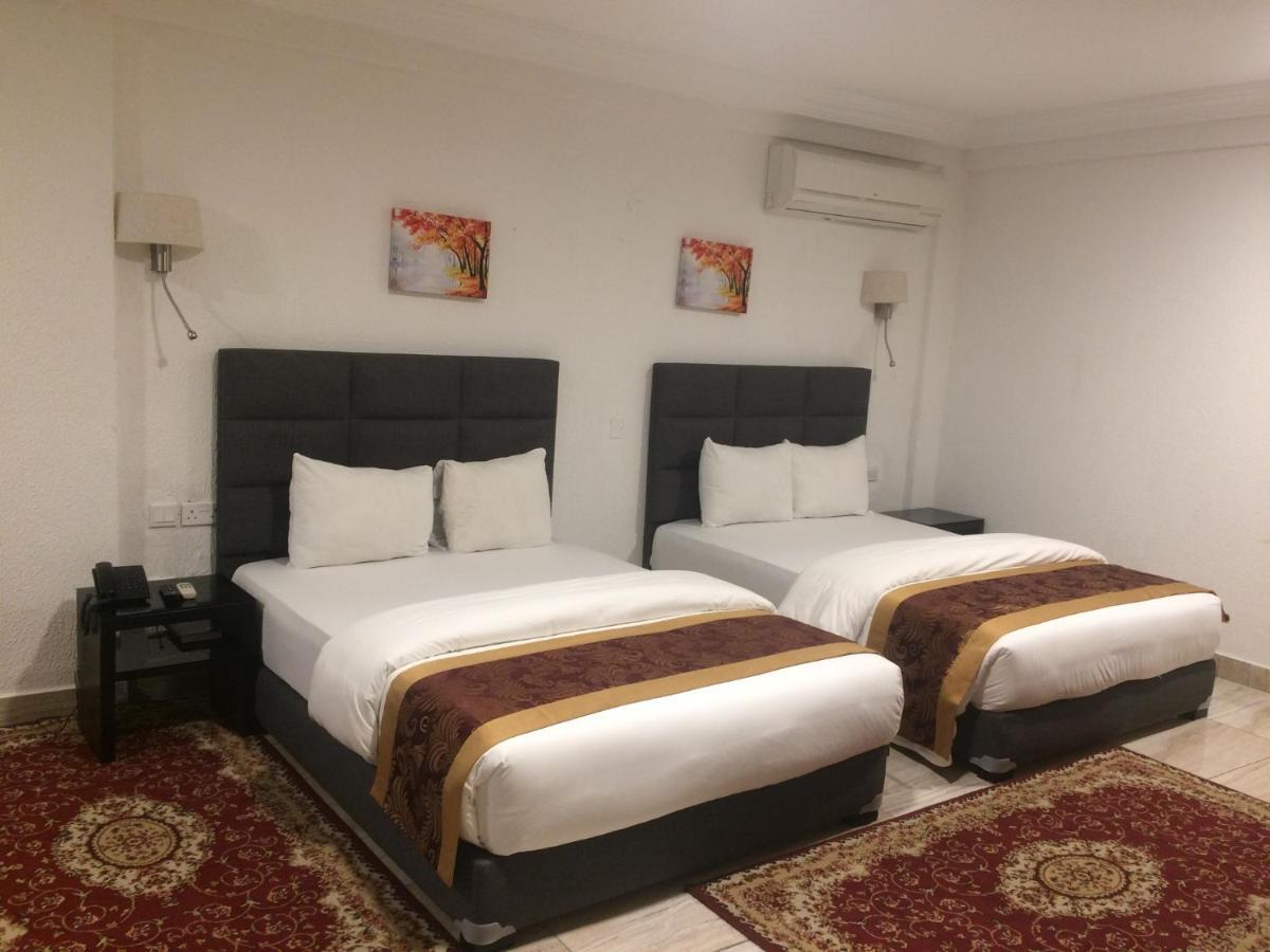 Airport View Hotel Acra Exterior foto