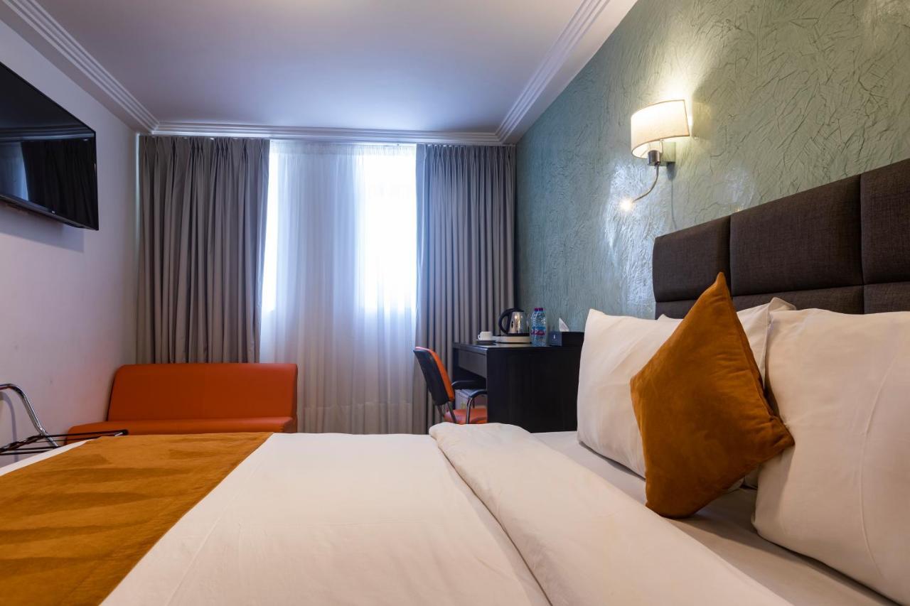 Airport View Hotel Acra Exterior foto