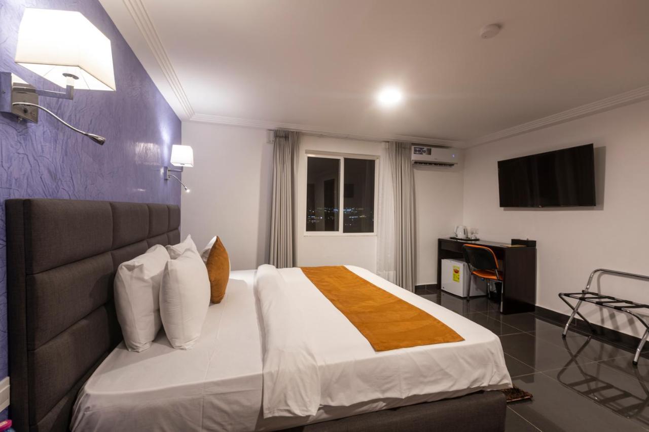 Airport View Hotel Acra Exterior foto