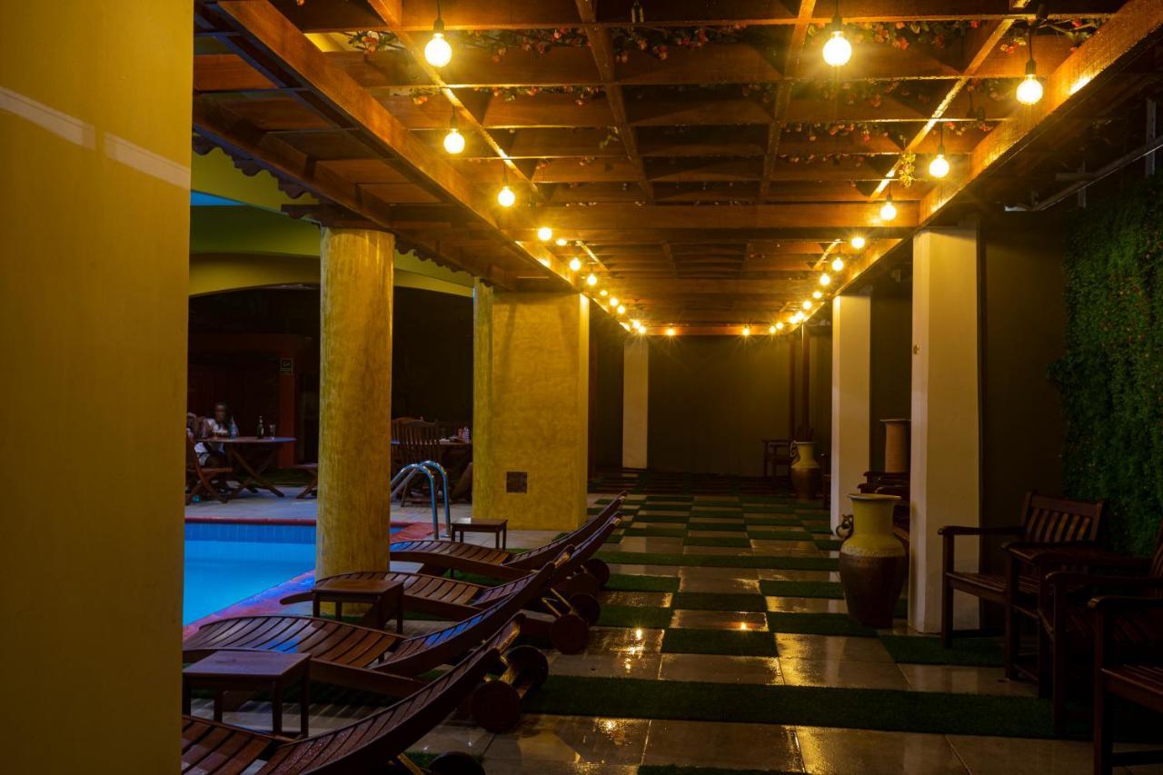 Airport View Hotel Acra Exterior foto