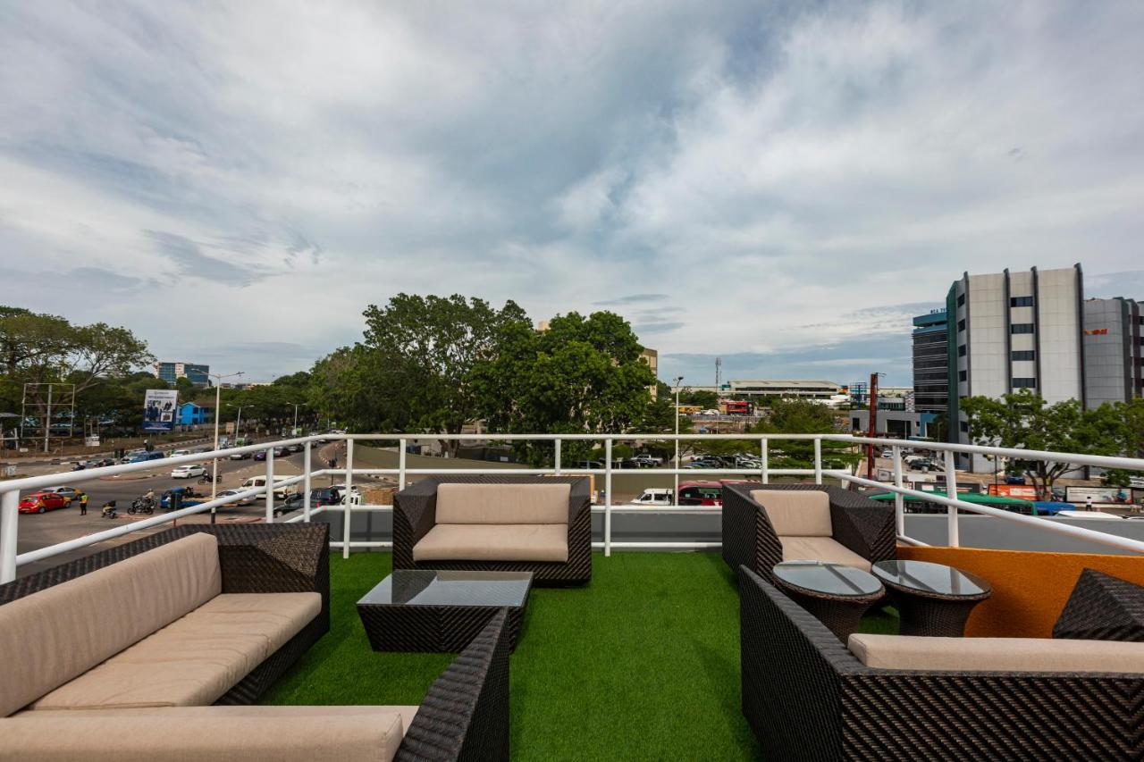 Airport View Hotel Acra Exterior foto