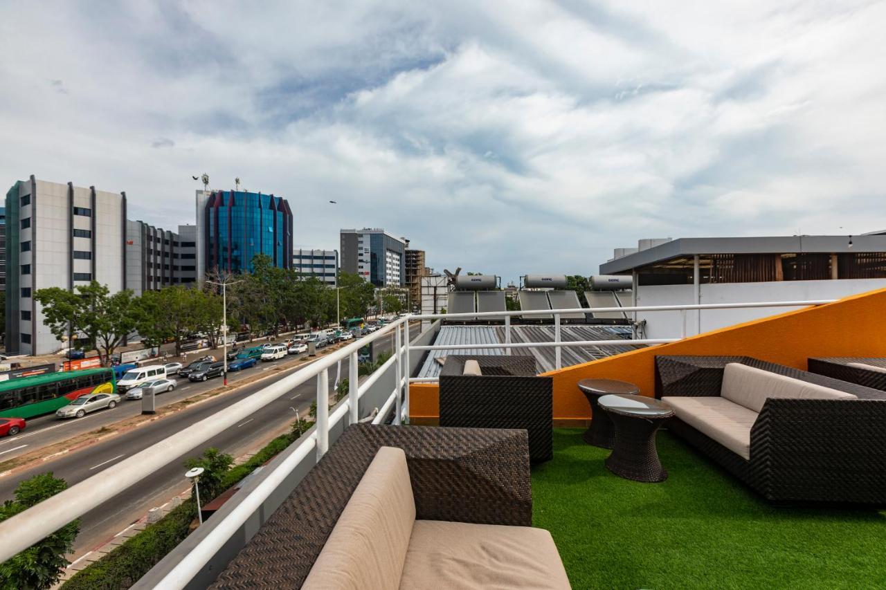 Airport View Hotel Acra Exterior foto