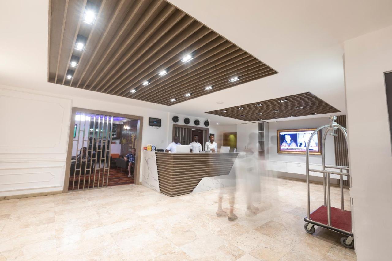 Airport View Hotel Acra Exterior foto